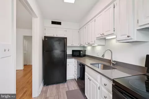 8203 Grubb Rd #201, Silver Spring, MD 20910 photo 8