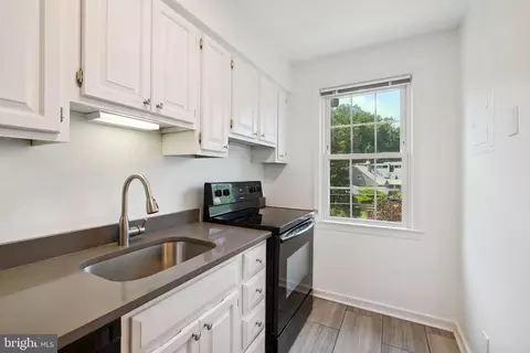 8203 Grubb Rd #201, Silver Spring, MD 20910 photo 7