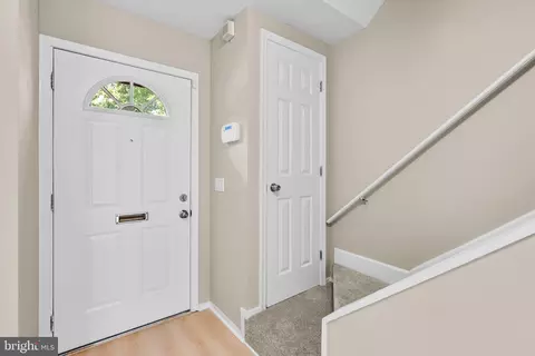 Entry Way - 9512 Tippett Ln, Montgomery Village, MD 20886 photo 1 of 3