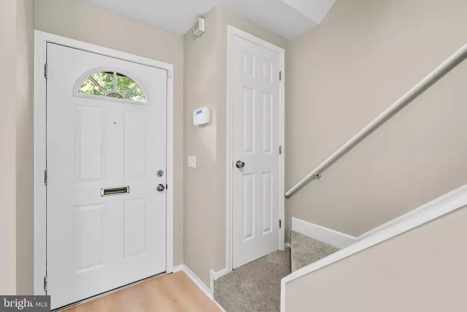 Entry Way - 9512 Tippett Ln, Montgomery Village, MD 20886 photo 1 of 3
