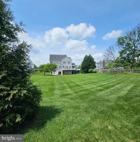 Exterior - 17919 Elgin Rd, Poolesville, MD 20837 photo 2 of 2