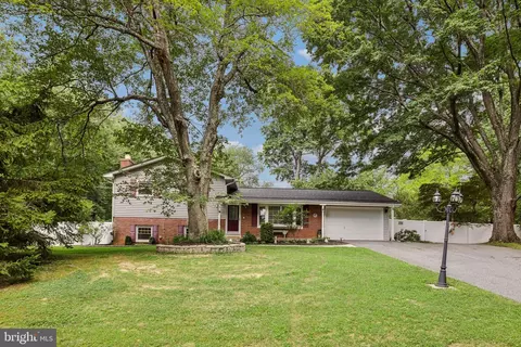 15142 Fairlawn Ave, Silver Spring, MD 20905