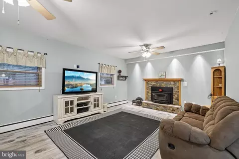 15142 Fairlawn Ave, Silver Spring, MD 20905 photo 7