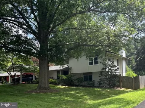 19129 Alpenglow Ln, Brookeville, MD 20833