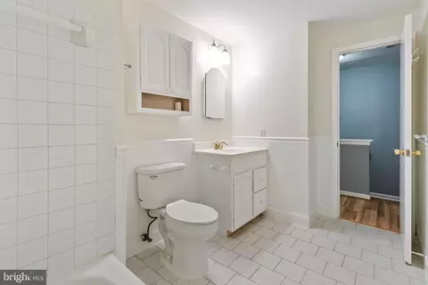 Bath - 4 Habersham Ct, Silver Spring, MD 20906 photo 1 of 3