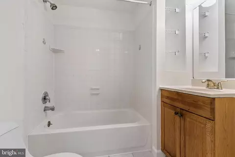 Bath - 4 Habersham Ct, Silver Spring, MD 20906 photo 3 of 3