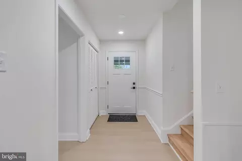 Entry Way - 1509 Leister Dr, Silver Spring, MD 20904 photo 2 of 4