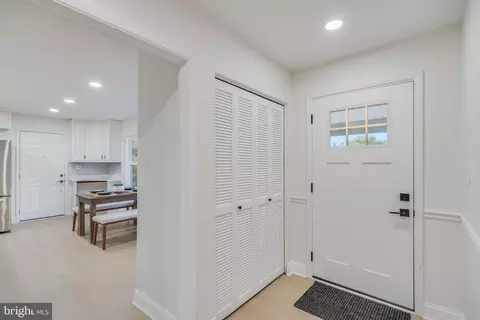 Entry Way - 1509 Leister Dr, Silver Spring, MD 20904 photo 1 of 4