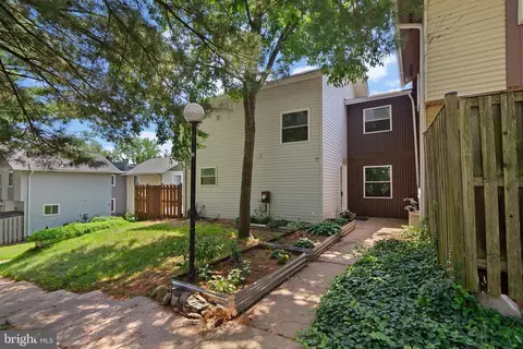52 Anna Ct #275, Gaithersburg, MD 20877