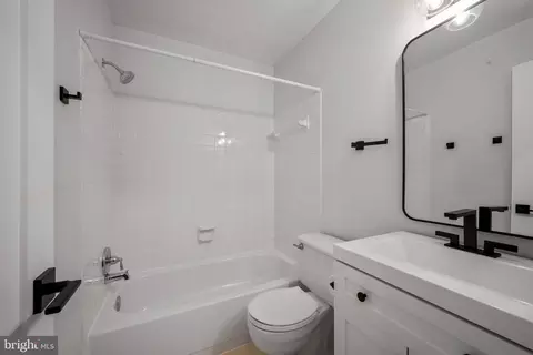 10373 Green Holly Ter, Silver Spring, MD 20902 photo 19