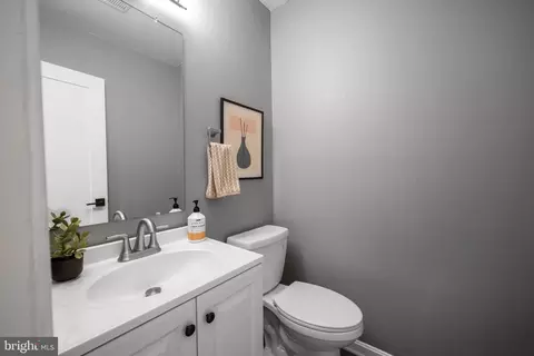 10373 Green Holly Ter, Silver Spring, MD 20902 photo 24