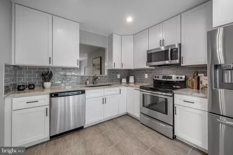 10373 Green Holly Ter, Silver Spring, MD 20902 photo 5