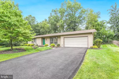 217 Pewter Ln, Silver Spring, MD 20905
