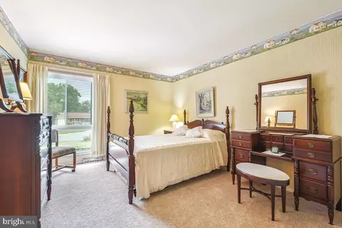 217 Pewter Ln, Silver Spring, MD 20905 photo 15