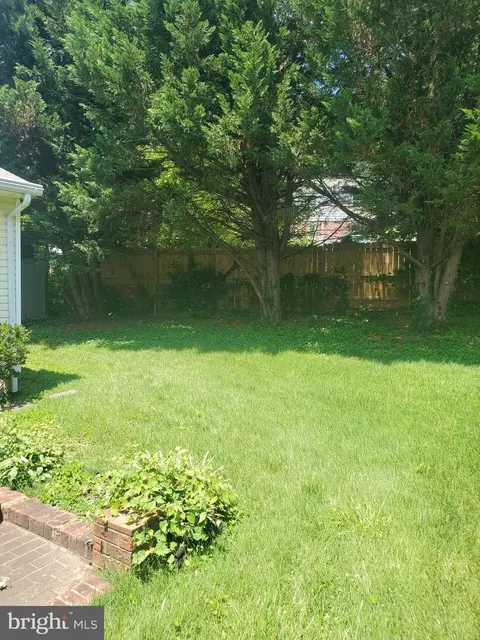 1514 Oakview Dr, Silver Spring, MD 20903 photo 9