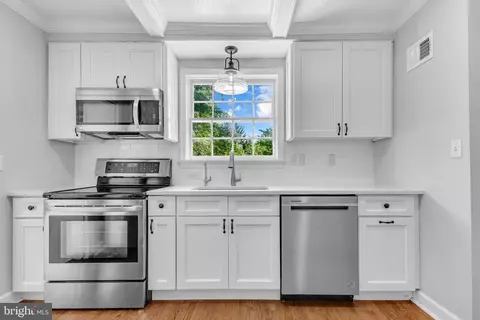 Kitchen - 305 Hamilton Ave, Silver Spring, MD 20901 photo 2 of 2