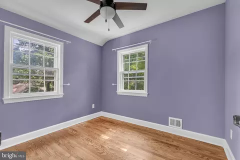Bedroom - 305 Hamilton Ave, Silver Spring, MD 20901 photo 3 of 4