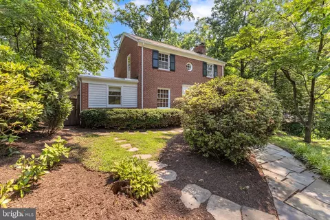 Exterior - 305 Hamilton Ave, Silver Spring, MD 20901 photo 3 of 7