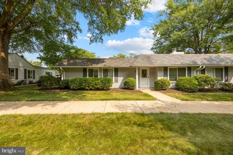 14625 Deerhurst Ter #214-B, Silver Spring, MD 20906 photo 2