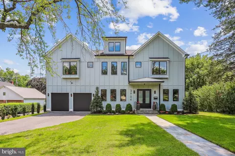 3904 Dresden St, Kensington, MD 20895