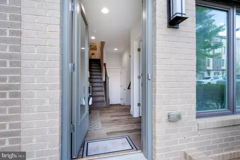 6722 Eames Way, Bethesda, MD 20817 photo 3