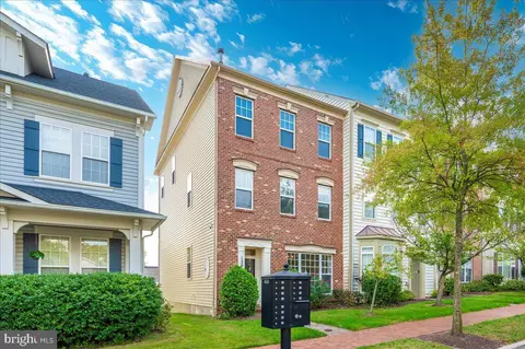 12937 Clarks Crossing Dr, Clarksburg, MD 20871