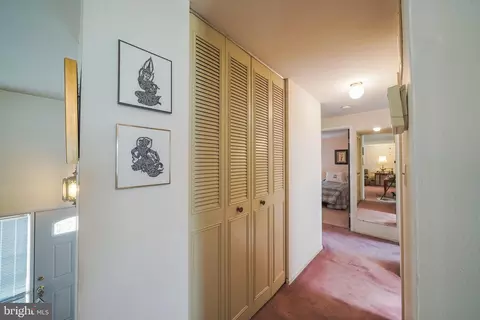 Entry Way - 15408 Valencia St, Silver Spring, MD 20905 photo 4 of 7
