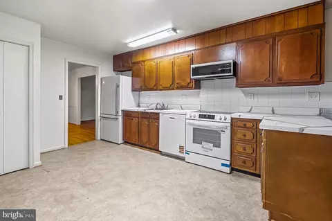Kitchen - 12509 White Dr, Silver Spring, MD 20904 photo 2 of 3