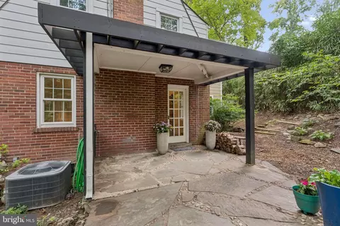 Exterior - 2908 Newcastle Ave, Silver Spring, MD 20910 photo 8 of 14