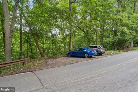 Exterior - 2908 Newcastle Ave, Silver Spring, MD 20910 photo 14 of 14