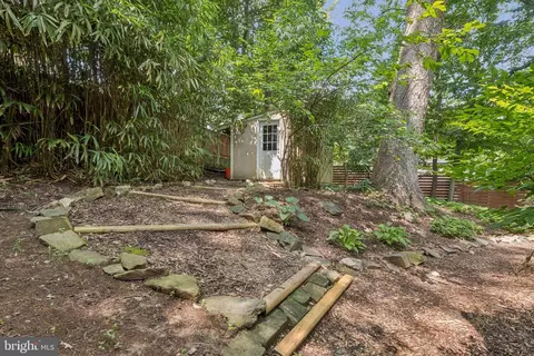 Exterior - 2908 Newcastle Ave, Silver Spring, MD 20910 photo 4 of 14