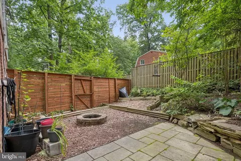Exterior - 2908 Newcastle Ave, Silver Spring, MD 20910 photo 12 of 14