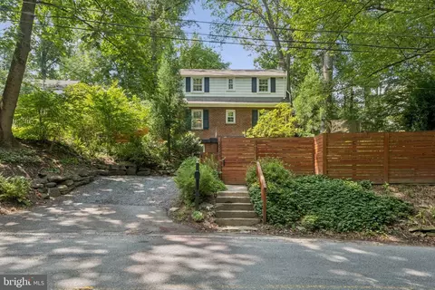 Exterior - 2908 Newcastle Ave, Silver Spring, MD 20910 photo 13 of 14