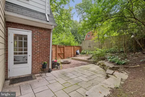 Exterior - 2908 Newcastle Ave, Silver Spring, MD 20910 photo 10 of 14