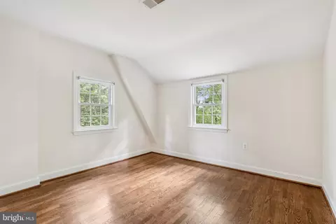 Bedroom - 2908 Newcastle Ave, Silver Spring, MD 20910 photo 6 of 6