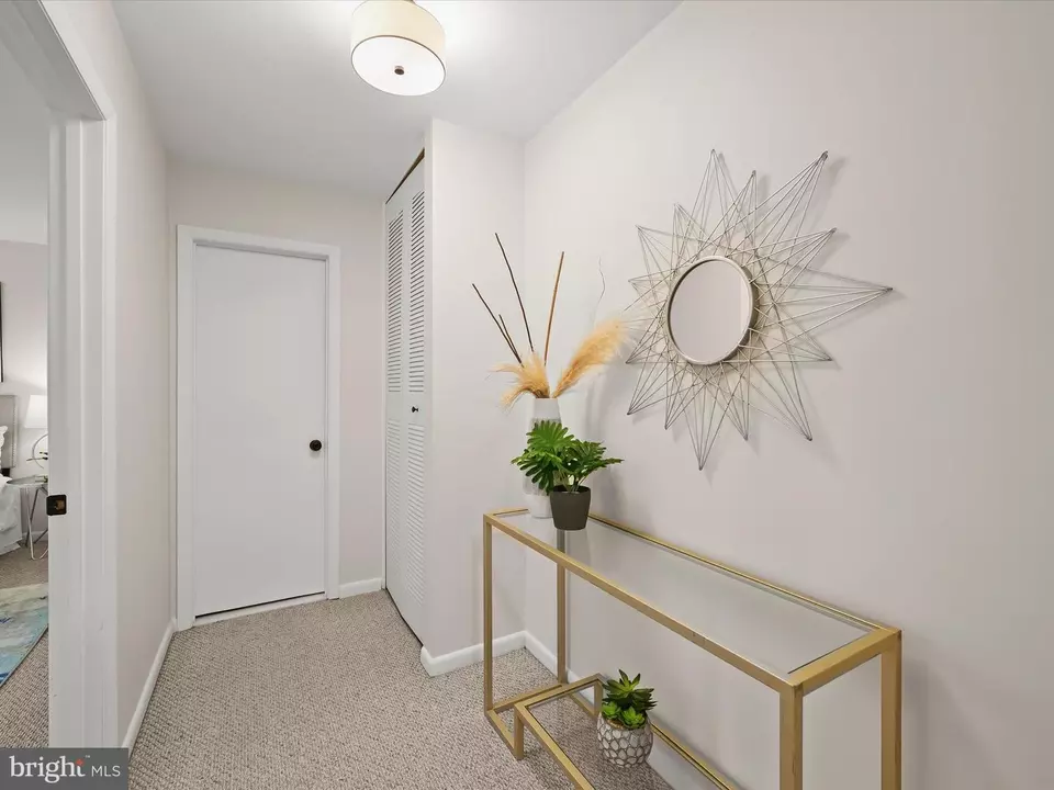 Entry Way - 10625 Montrose Ave #103, Bethesda, MD 20814 photo 3 of 3