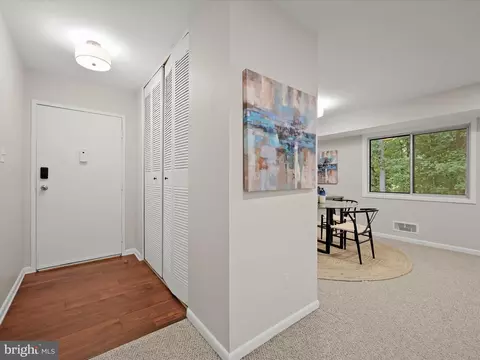 Entry Way - 10625 Montrose Ave #103, Bethesda, MD 20814 photo 1 of 3