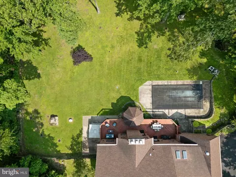 View/Area - 15713 Holly Grove Rd, Silver Spring, MD 20905 photo 4 of 8