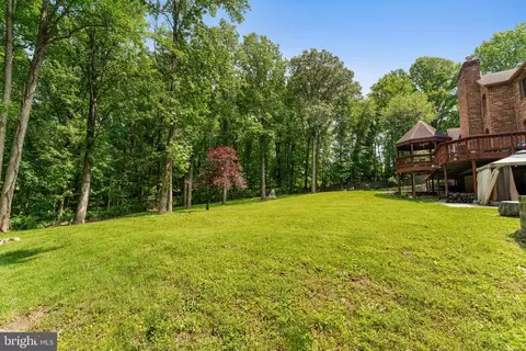Exterior - 15713 Holly Grove Rd, Silver Spring, MD 20905 photo 9 of 12