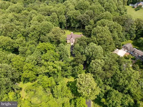 View/Area - 15713 Holly Grove Rd, Silver Spring, MD 20905 photo 1 of 8