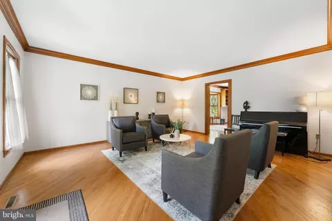 Living - 15713 Holly Grove Rd, Silver Spring, MD 20905 photo 1 of 4