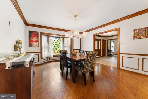 Dining - 15713 Holly Grove Rd, Silver Spring, MD 20905 photo 3 of 4