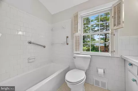 Bath - 12821 Baker Dr, Silver Spring, MD 20904 photo 3 of 5
