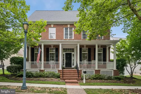 308 Watkins Cir, Rockville, MD 20850