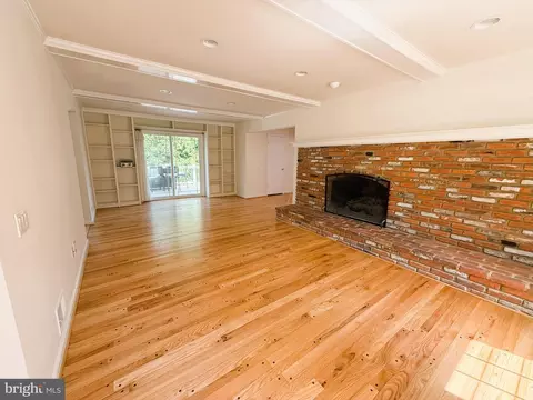 9105 Paddock Ln, Potomac, MD 20854 photo 22
