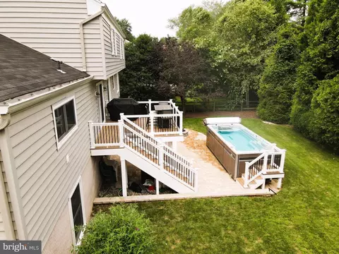 9105 Paddock Ln, Potomac, MD 20854 photo 9