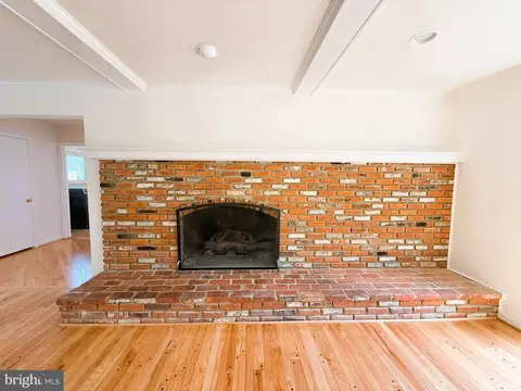 9105 Paddock Ln, Potomac, MD 20854 photo 23