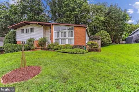 Exterior - 11410 Rockbridge Rd, Silver Spring, MD 20902 photo 2 of 16