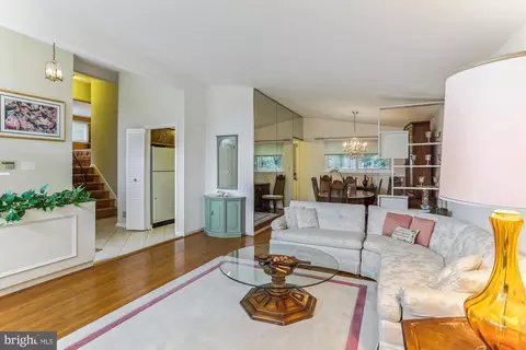 Living - 11410 Rockbridge Rd, Silver Spring, MD 20902 photo 3 of 4