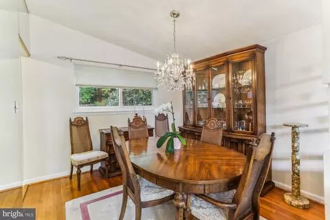 Dining - 11410 Rockbridge Rd, Silver Spring, MD 20902 photo 2 of 2